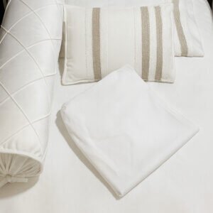 Sábana de cuna blanco en tela bramante